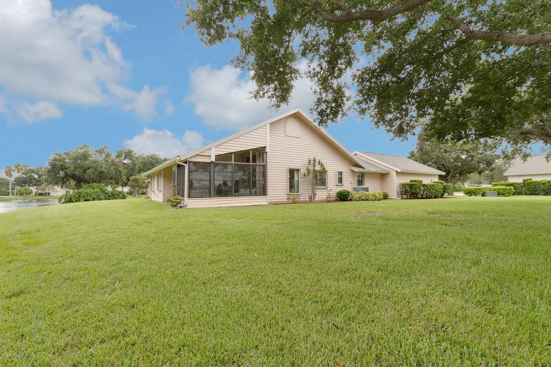 Photo of 906 Ridge Lake Drive