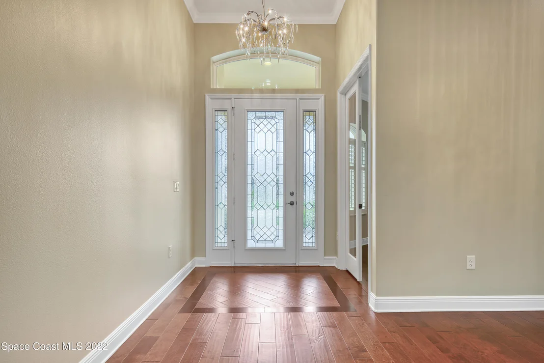 Photo of 4625 Leo Lane