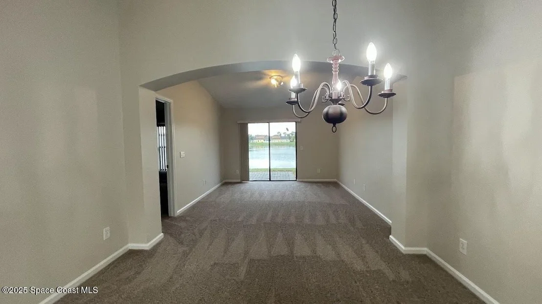 Photo of Unit 103 at 975 Luminary Circle
