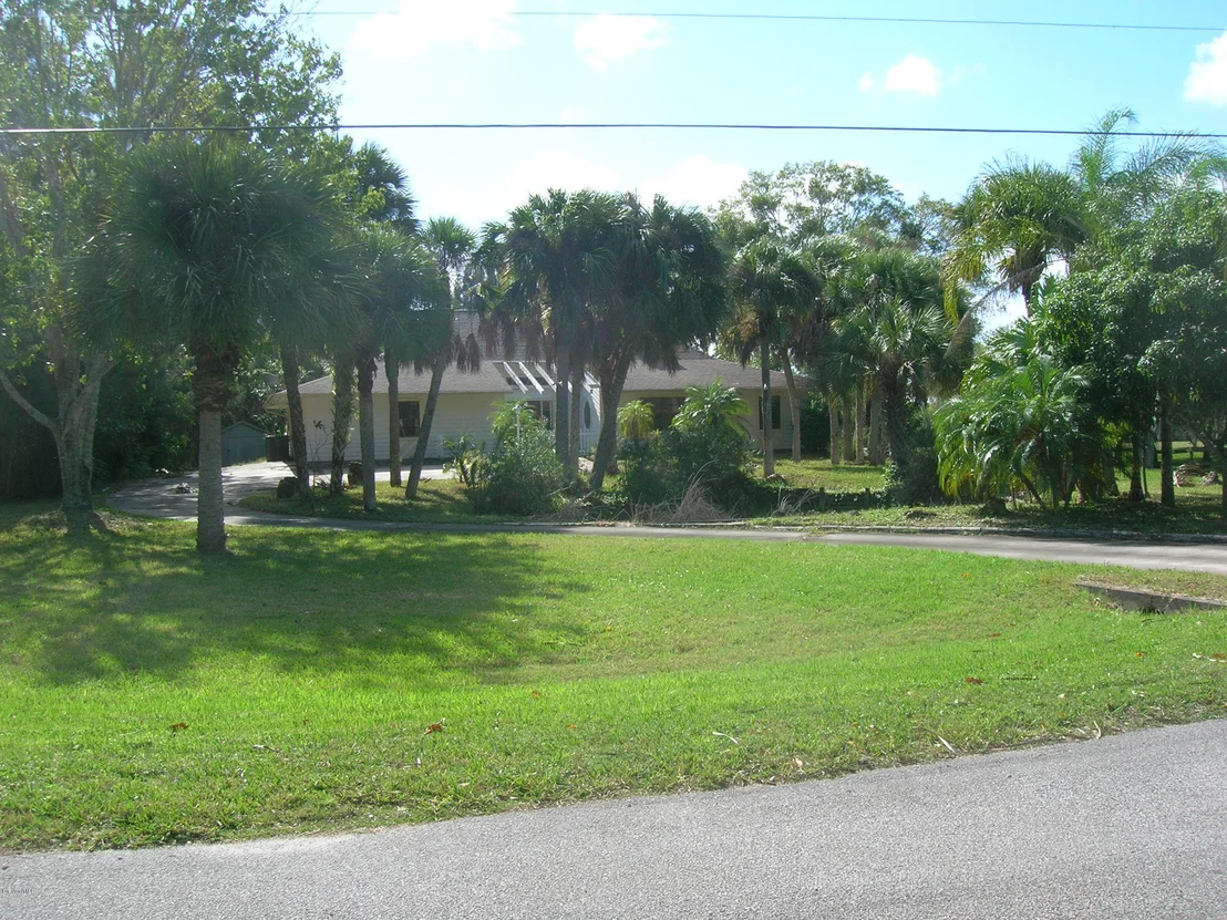 Photo of 5487 Sand Lake Drive