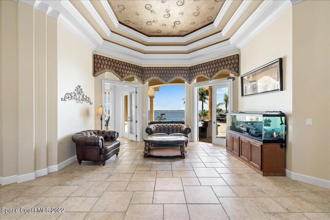 Photo of 671 Indian River Drive