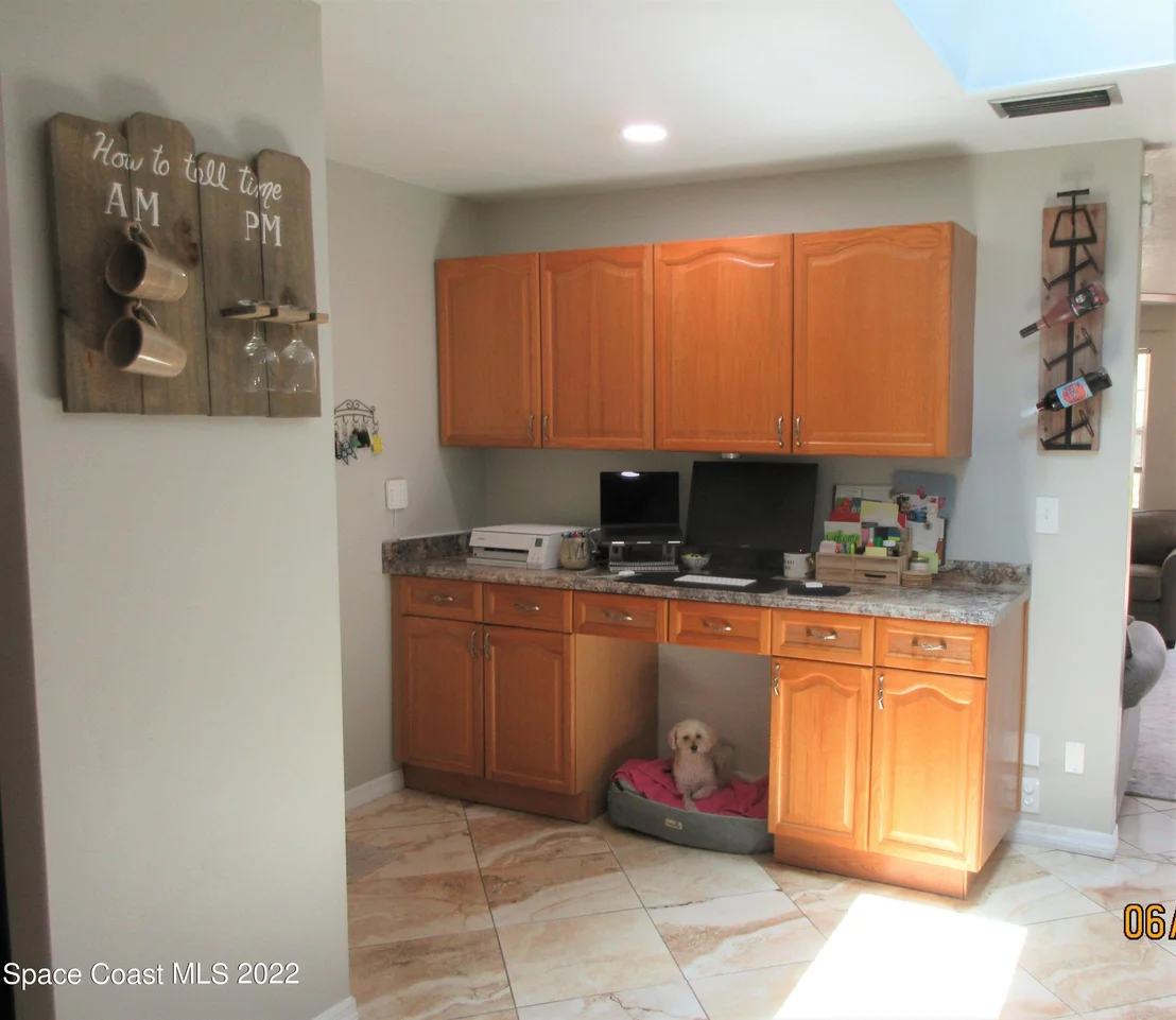 Photo of 2547 Locksley Road