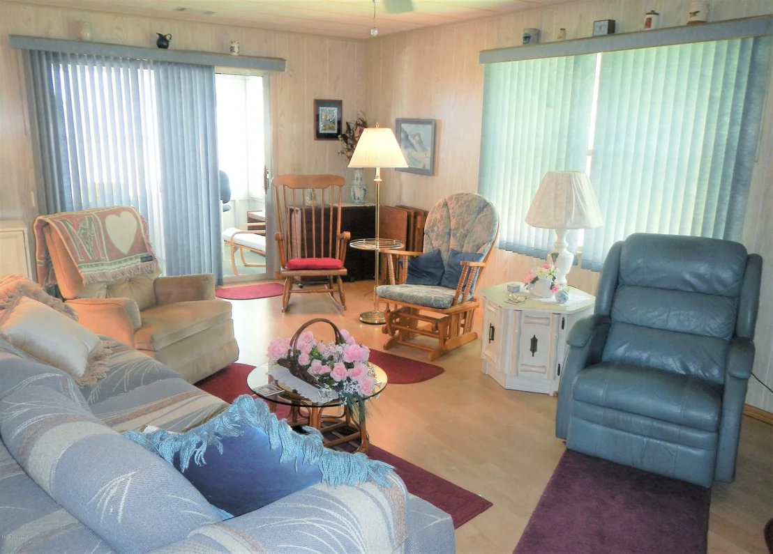Photo of 551 Jennifer Circle