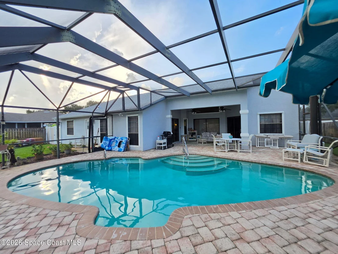 Photo of 2599 Senator Way