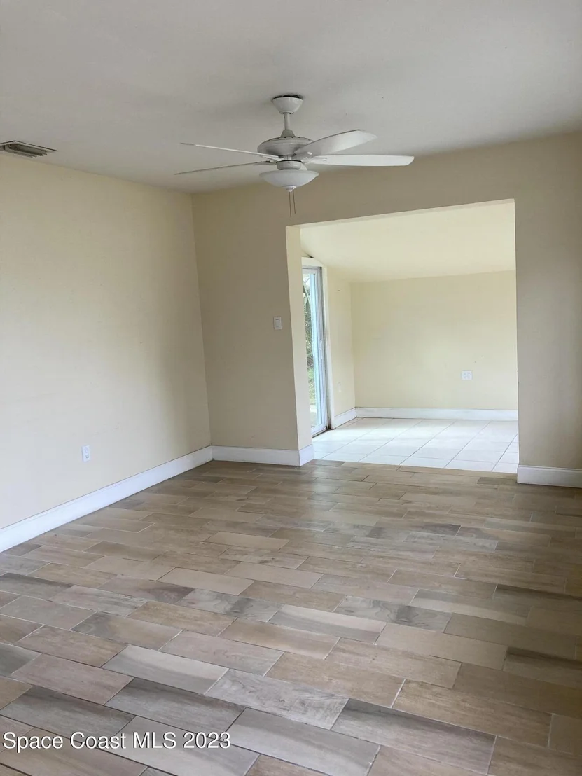 Photo of 2111 Warwick Road