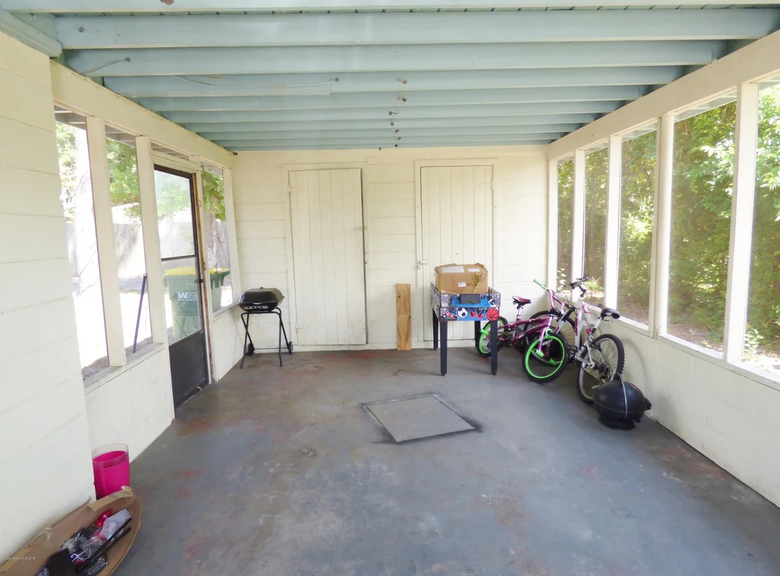 Photo of 1052 Azalea Lane