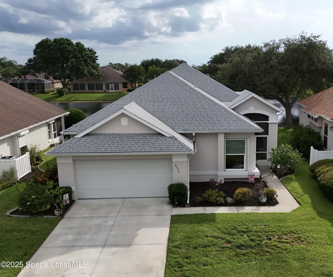 Photo of 2596 Addington Circle