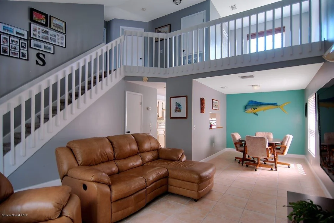 Photo of 1784 Clover Circle