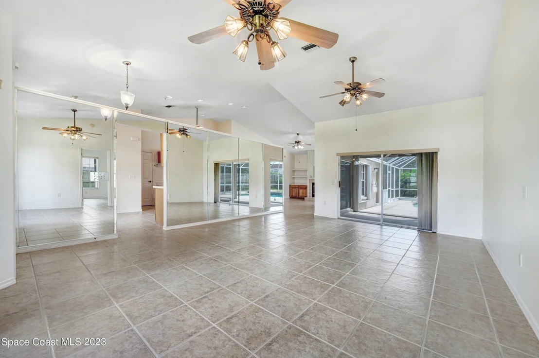 Photo of 2634 Lowell Circle