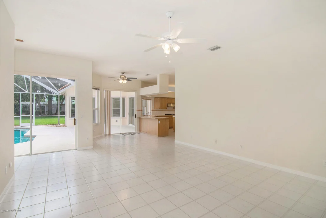 Photo of 759 Glengarry Drive