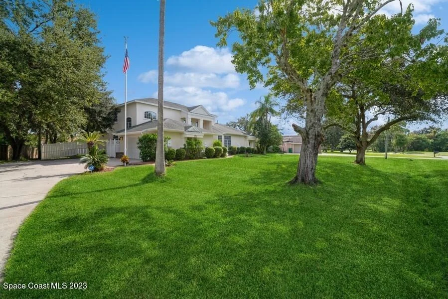 Photo of 4395 Canard Road