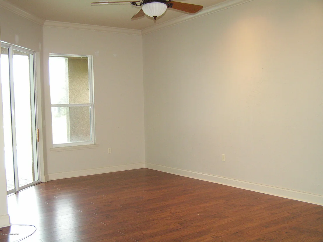 Photo of 1071 Stratford Place