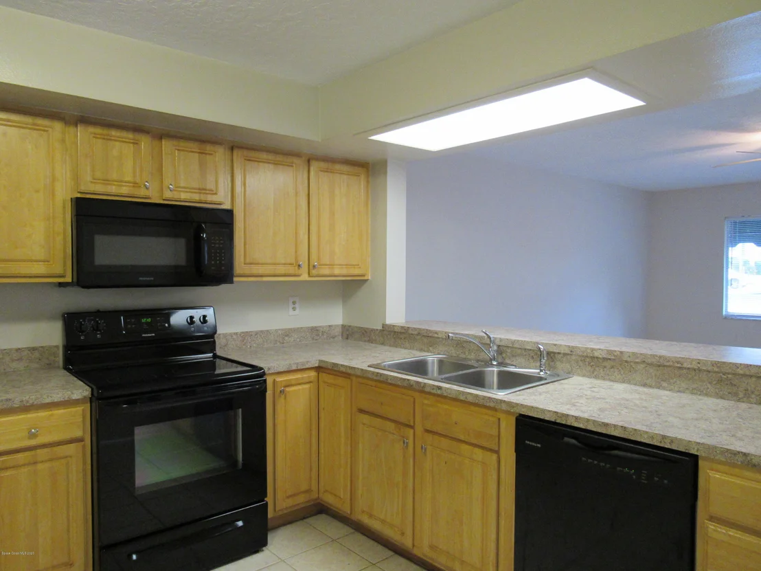 Photo of Unit 39 at 1882 Murrell Road
