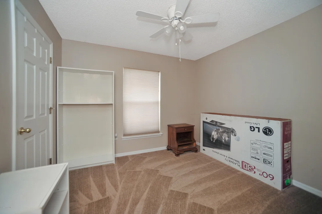 Photo of 1265 White Oak Circle