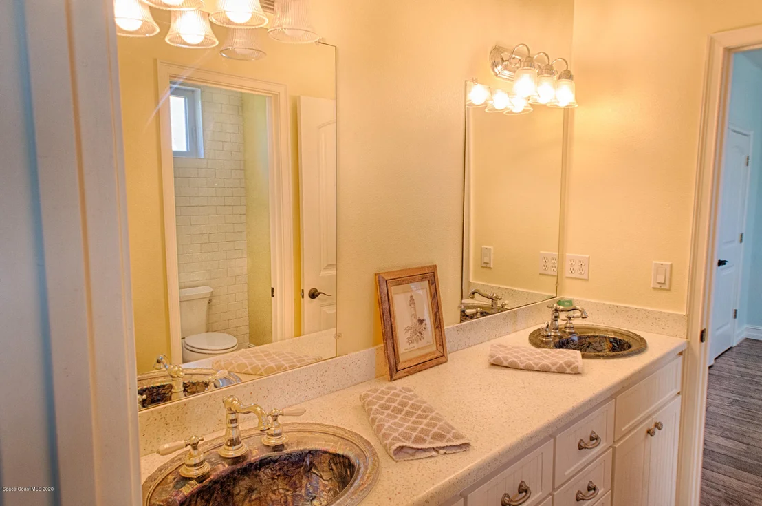 Photo of 5443 The Willows Drive