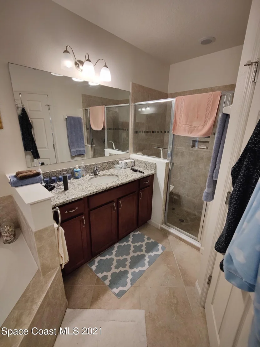 Photo of 571 Trymore Drive SE