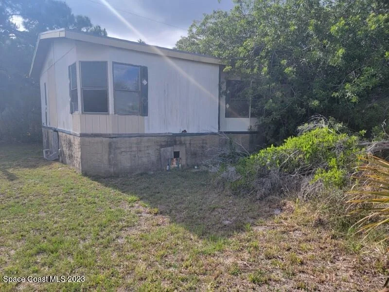 Photo of 637 Camp Road