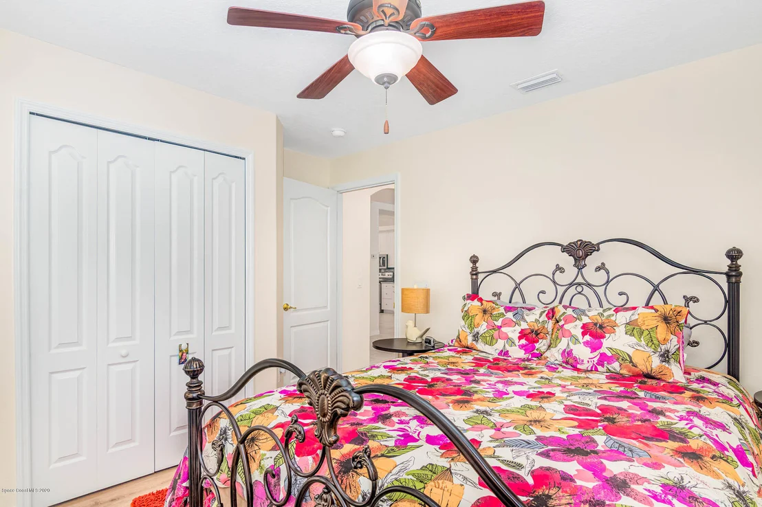 Photo of 7147 Broderick Drive