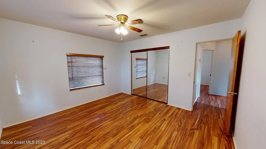 Photo of 325 Cinnamon Drive