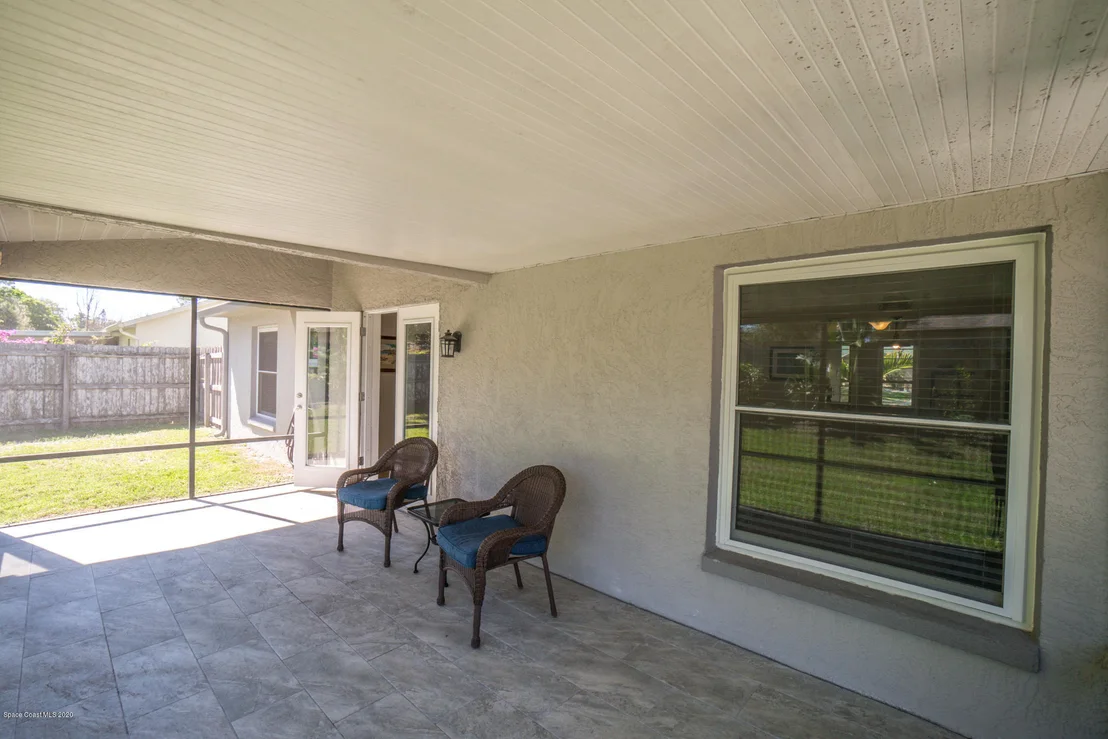 Photo of 818 Pine Shadows Avenue