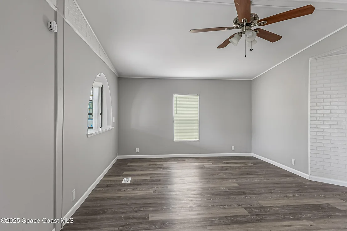 Photo of 555 Marlin Circle