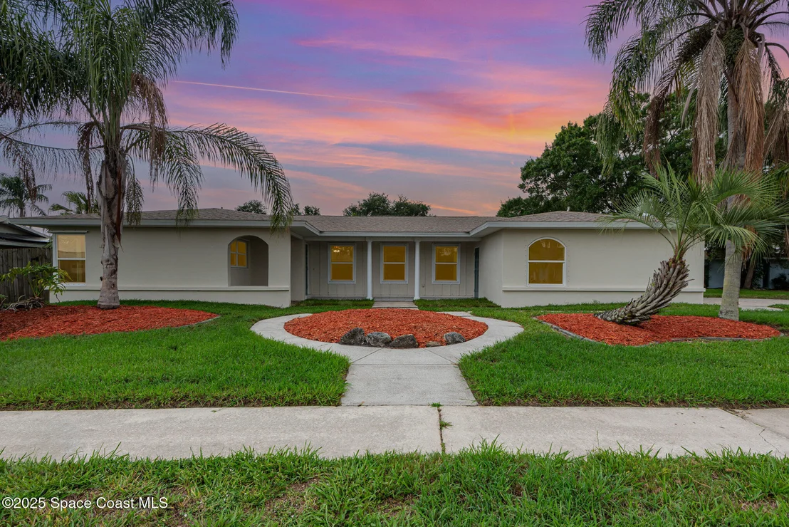 Photo of 957 Waialae Circle NE