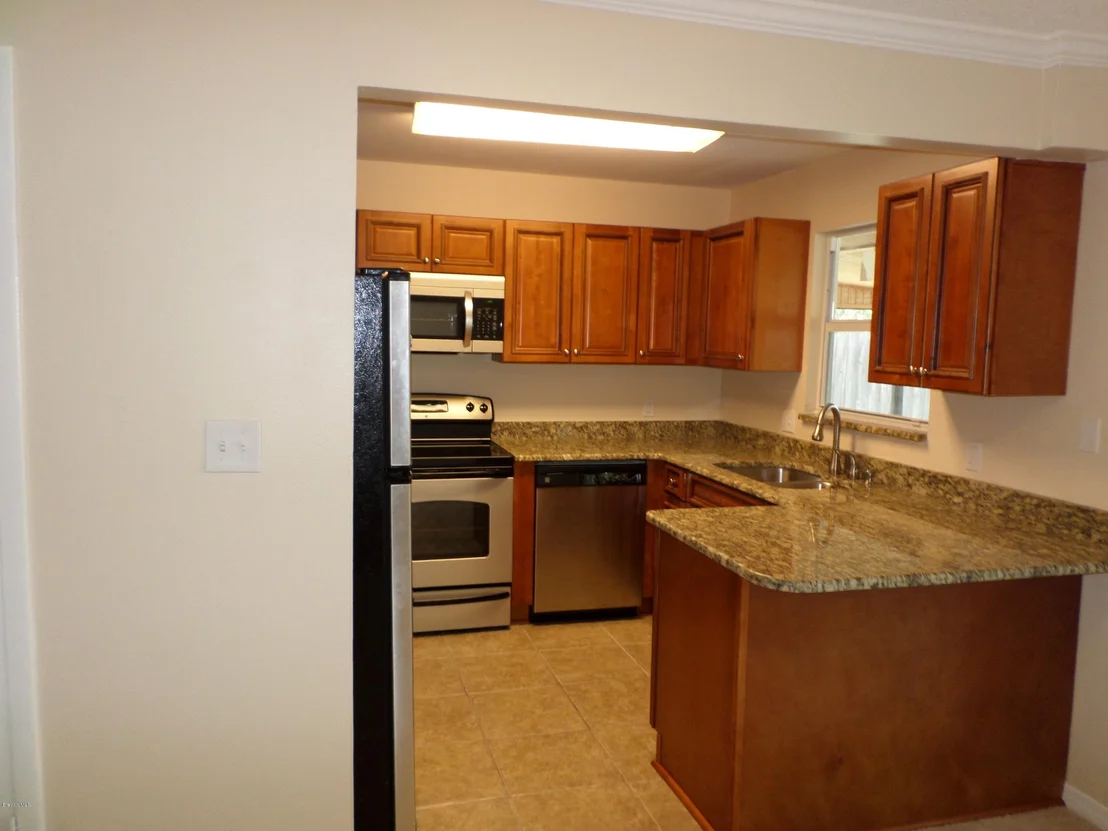 Photo of 5240 Holden Road