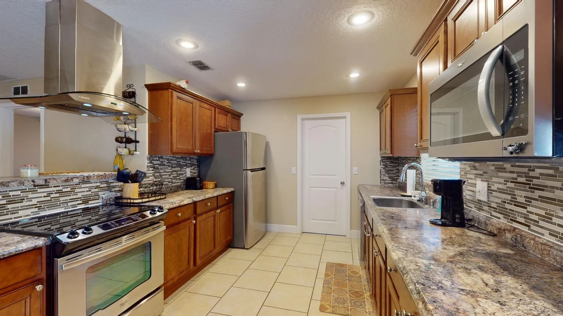Photo of 112 E Haven Drive