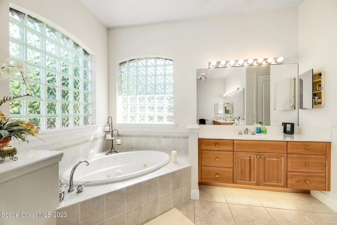 Photo of 1061 Stratford Place