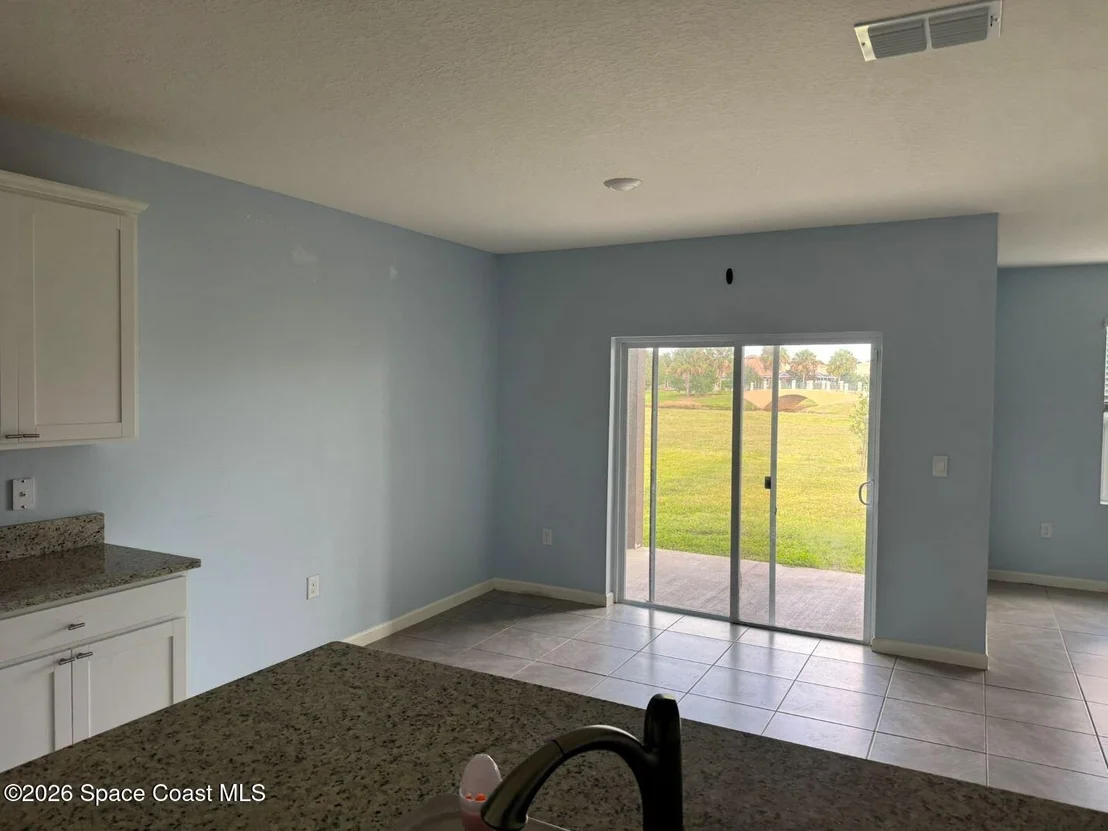 Photo of 3597 E Aberdeen Drive SE