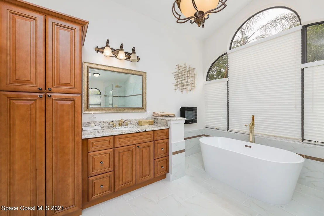 Photo of 701 Oak Park Drive
