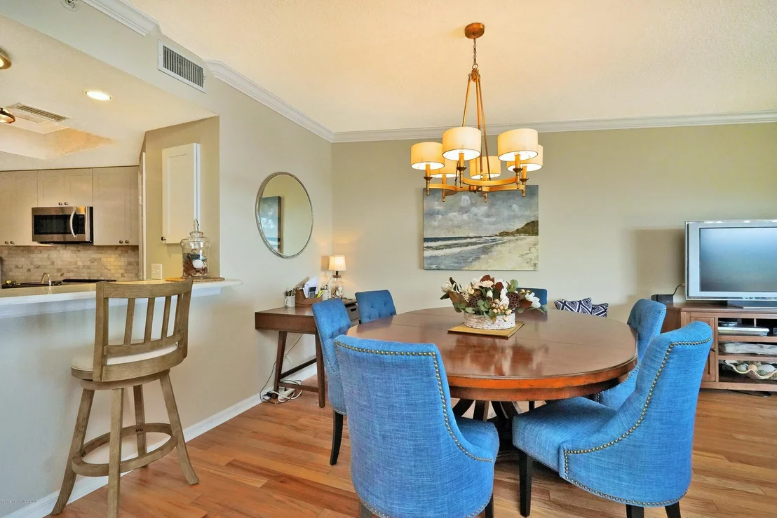 Photo of Unit 404 at 104 Riverside Drive
