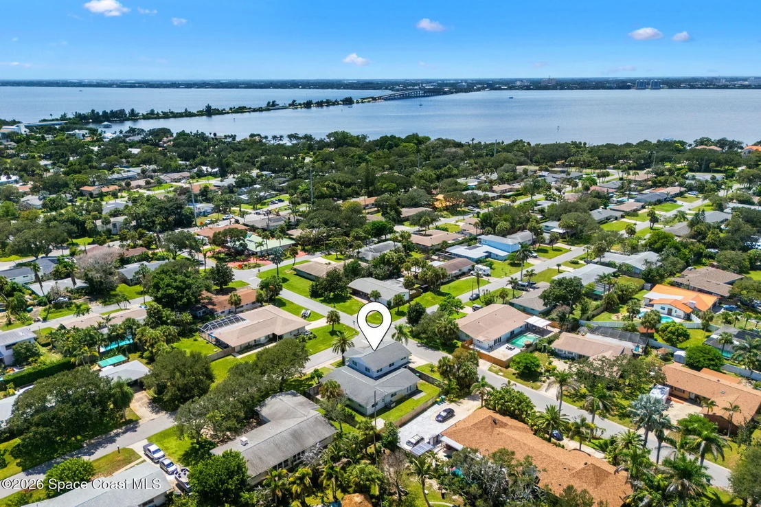Photo of 470 Seabreeze Drive