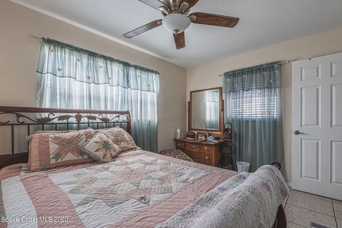 Photo of 337 Gemini Drive