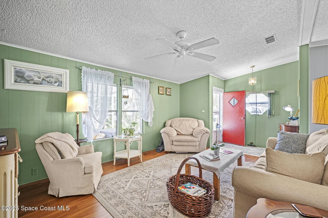 Photo of 433 Marlin Circle