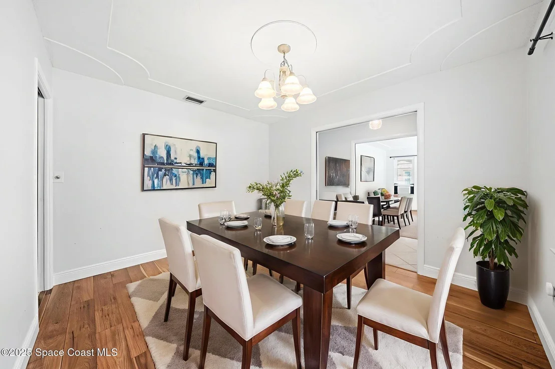 Photo of 611 Dundee Circle