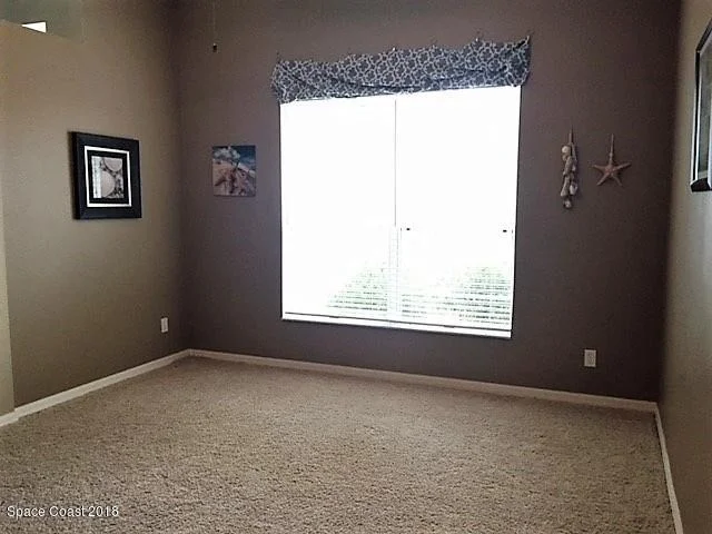 Photo of 1084 Kingfisher Way