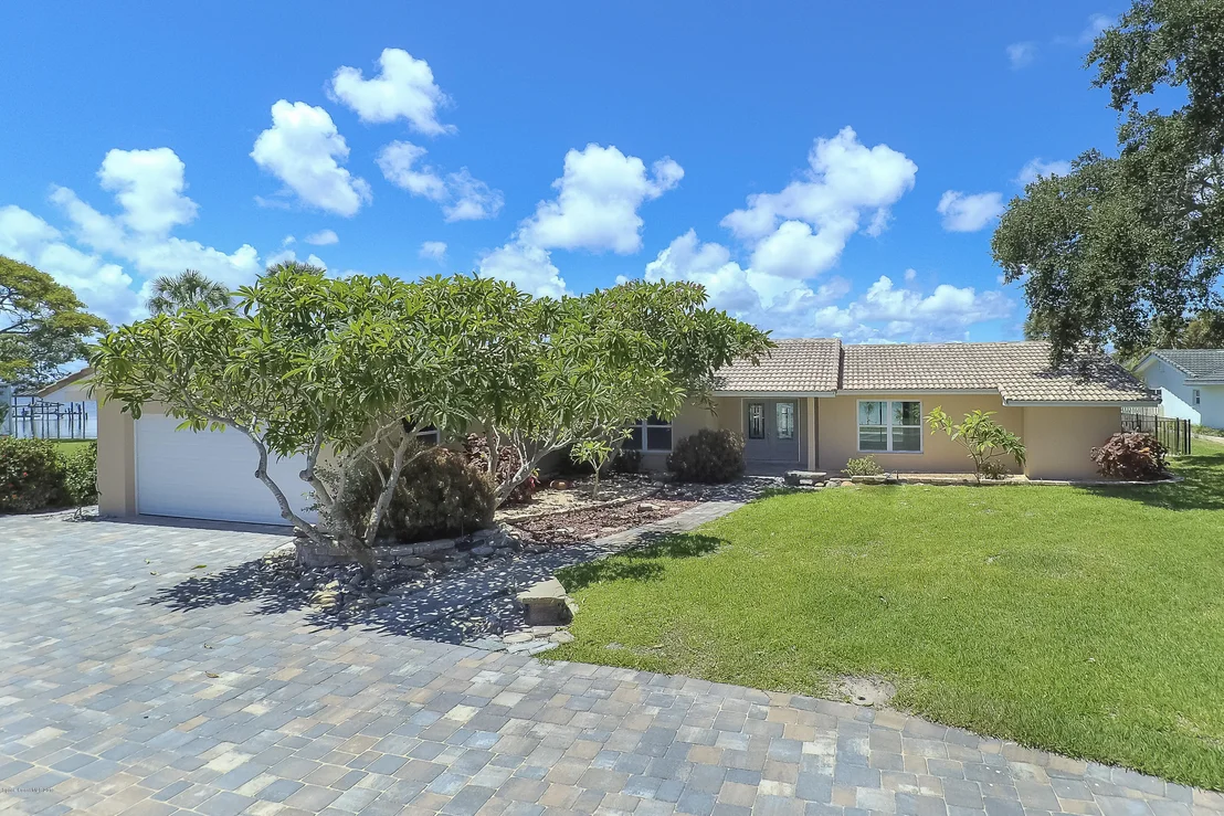 Photo of 309 Sand Pine Road