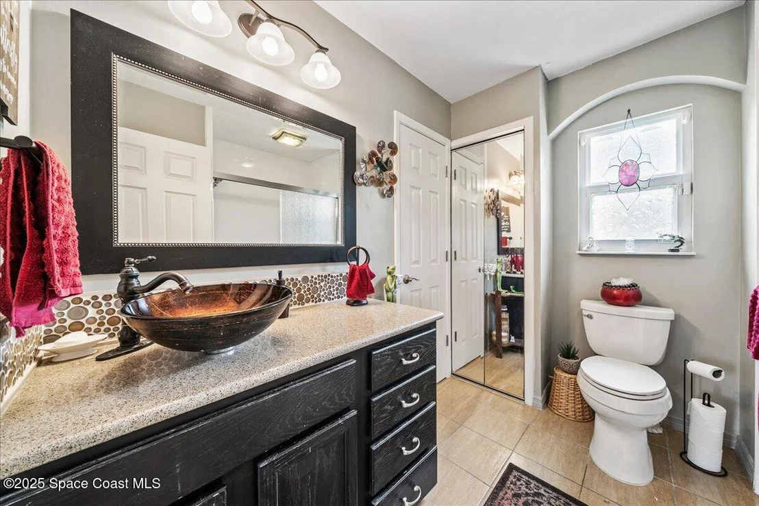 Photo of 712 Brevity Avenue NE
