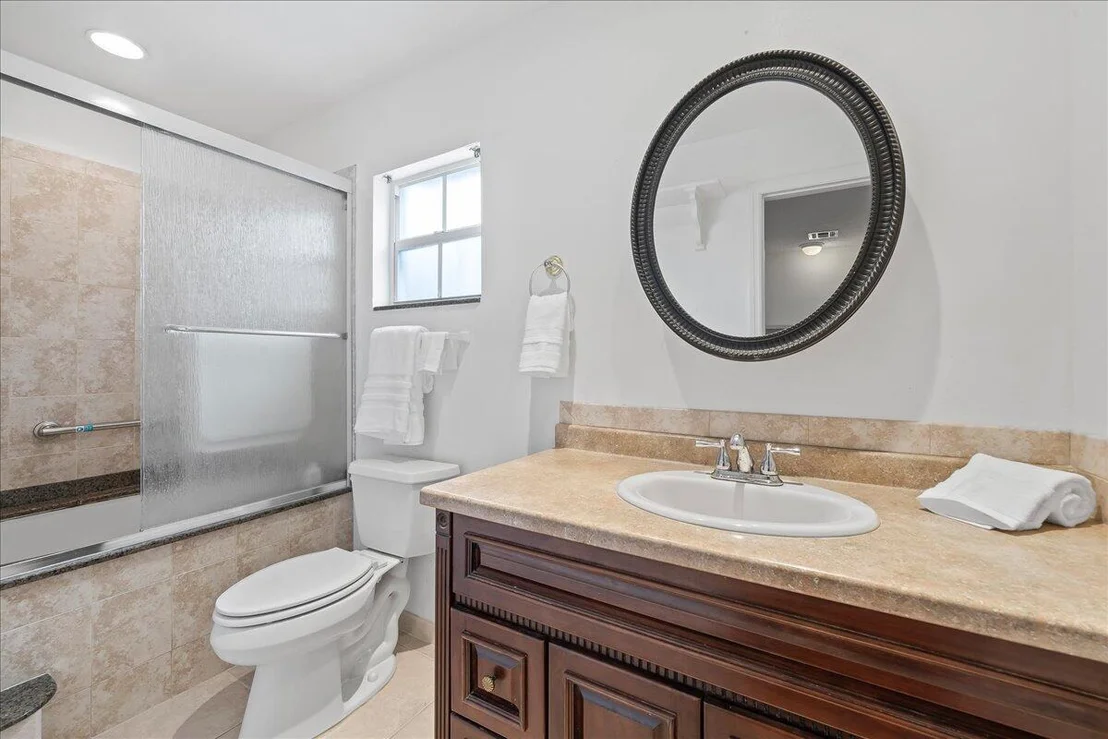 Photo of 1902 Cedar Lane