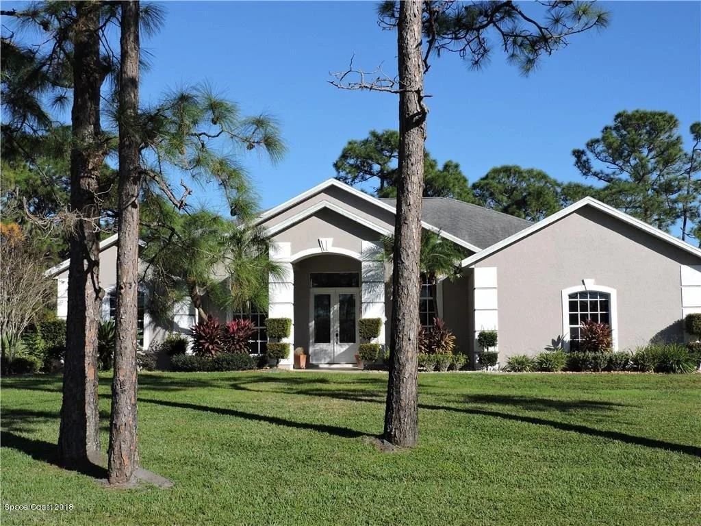 Photo of 6595 Indian River Boulevard