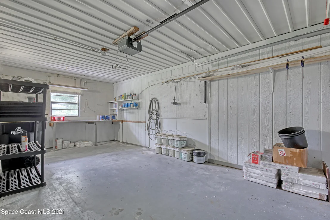 Photo of 652 Augusta Circle NE