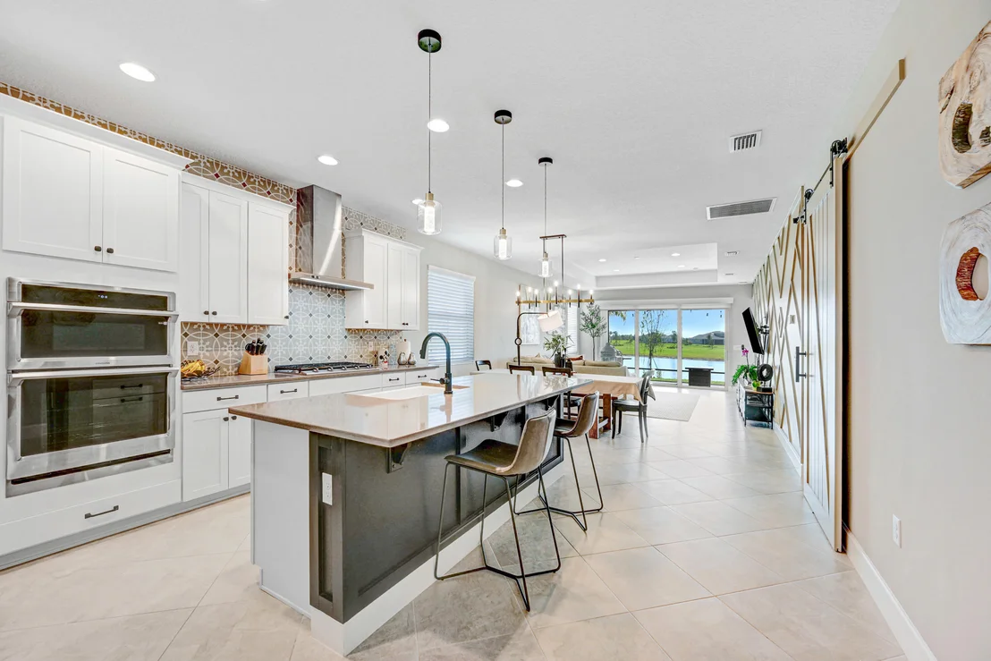 Photo of 9221 Udina