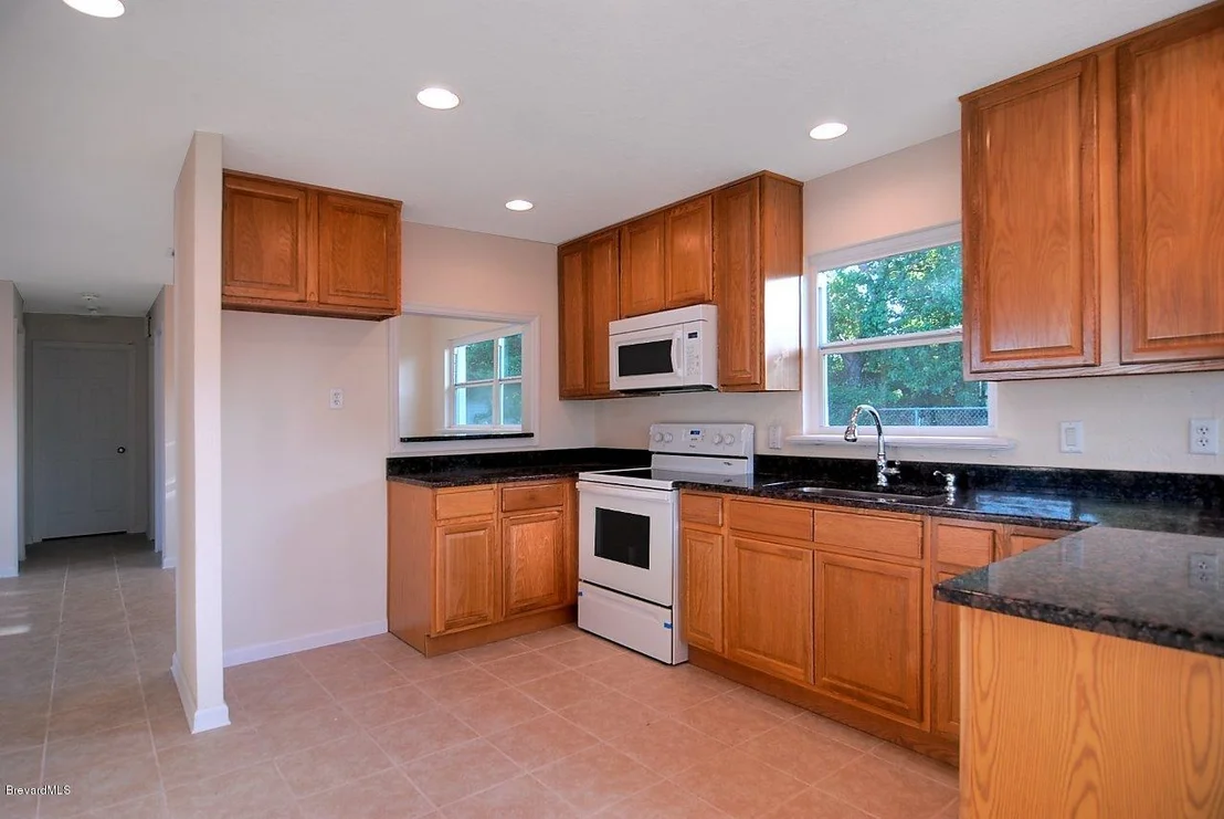 Photo of 524 E Ford Circle