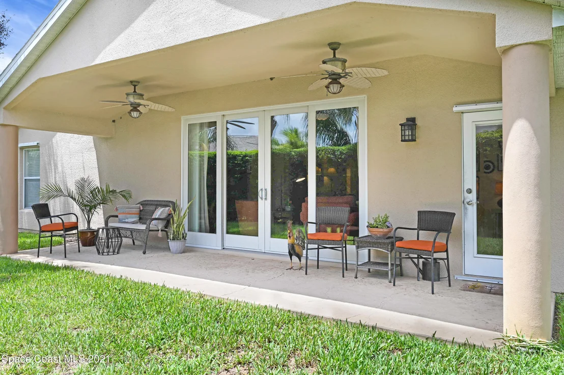 Photo of 992 Carriage Hill Road