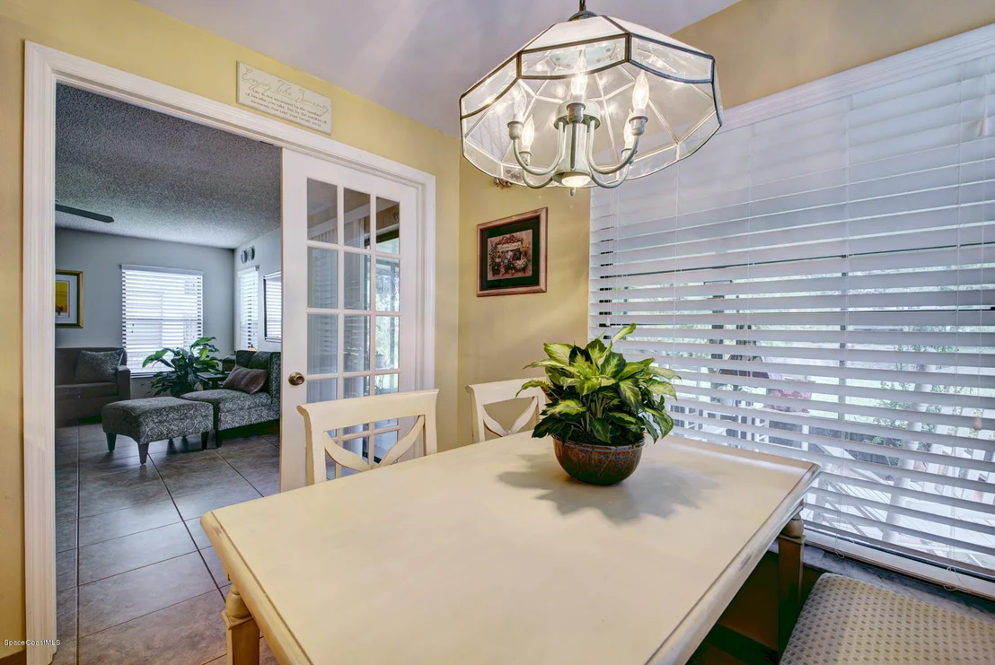 Photo of 1687 Clover Circle