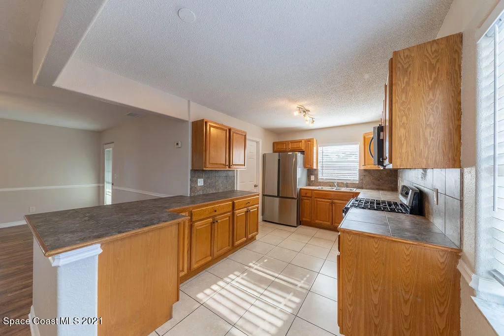 Photo of 654 Teak Drive