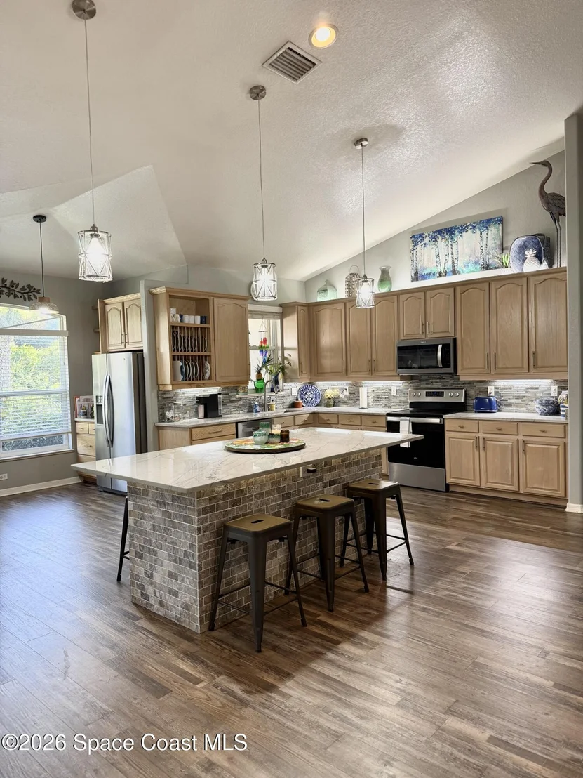 Photo of 4940 Shade Tree Street