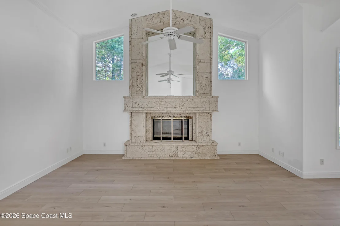 Photo of 427 Kimberly Drive