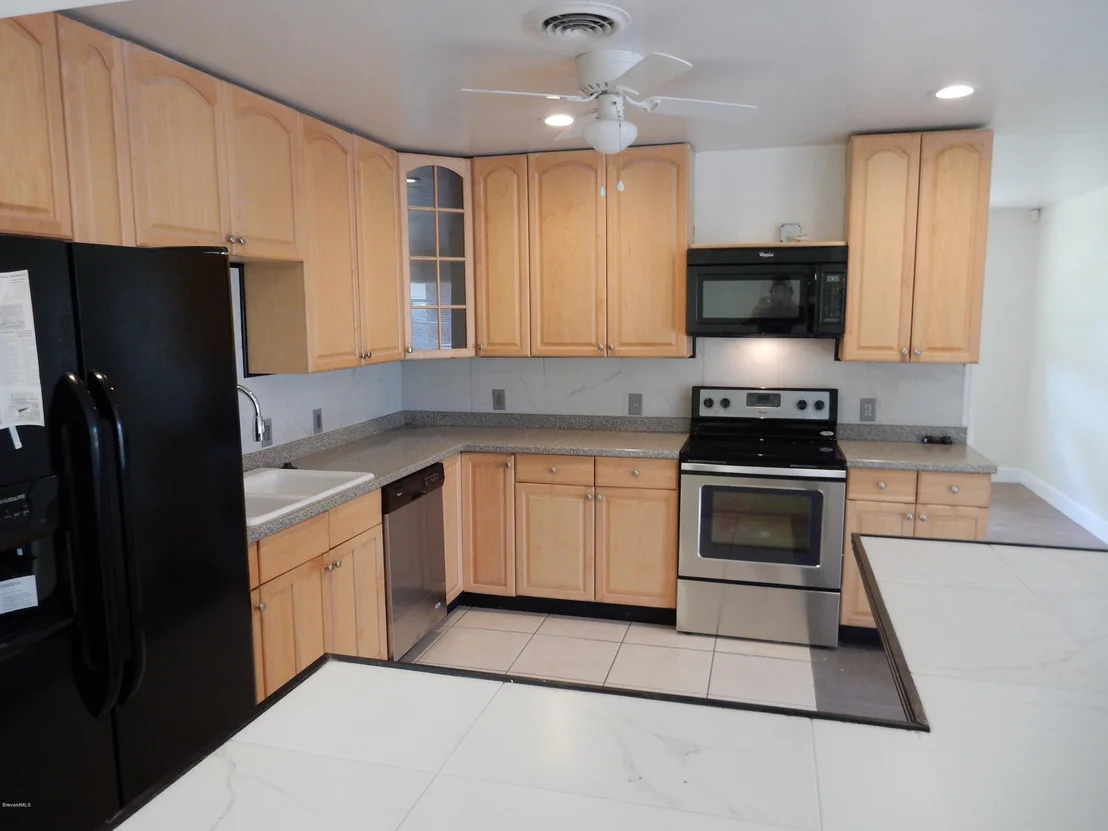 Photo of 230 7th Avenue